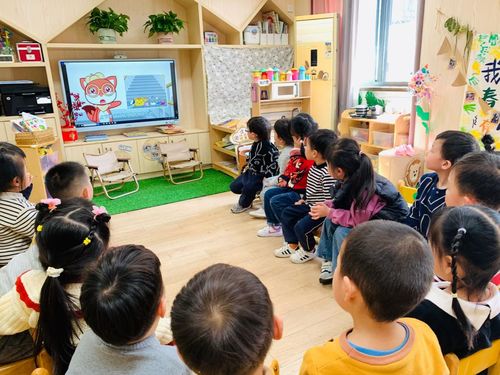 仙林實驗幼兒園 預防踩踏勿擁擠 安全常駐童心中